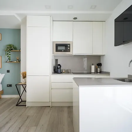 Moderno Estudio & Zona Gourmet & Shopping Gb2b *